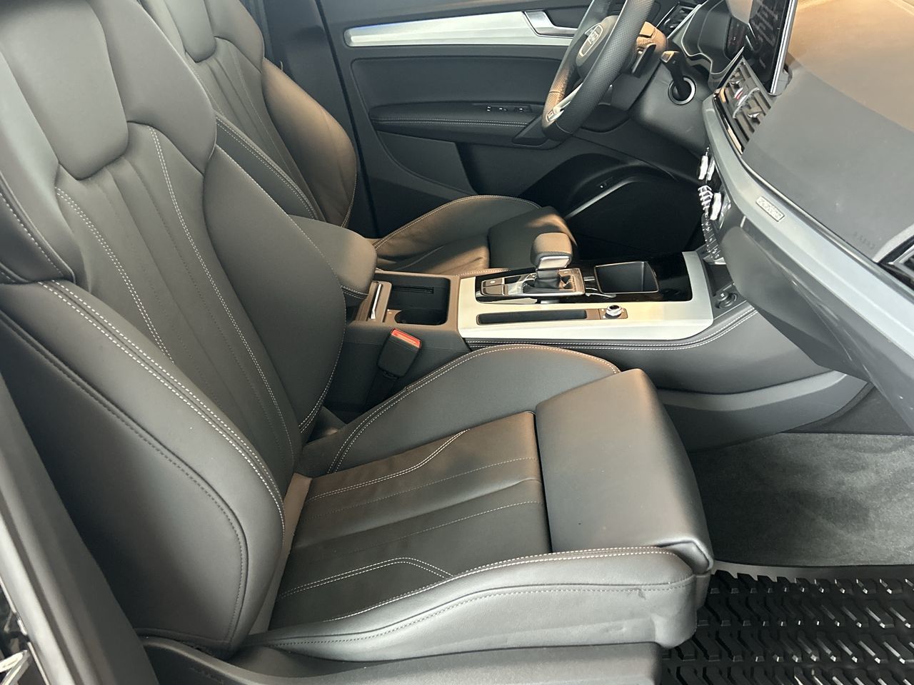 Audi Q5  2025 à Toronto, Ontario