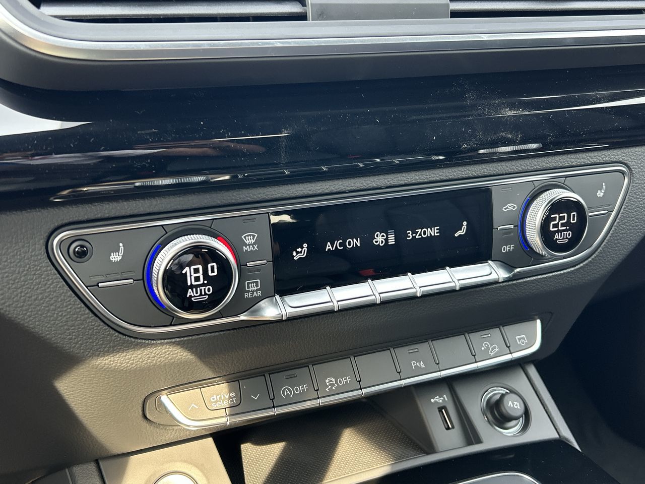 2025 Audi Q5 in Toronto, Ontario