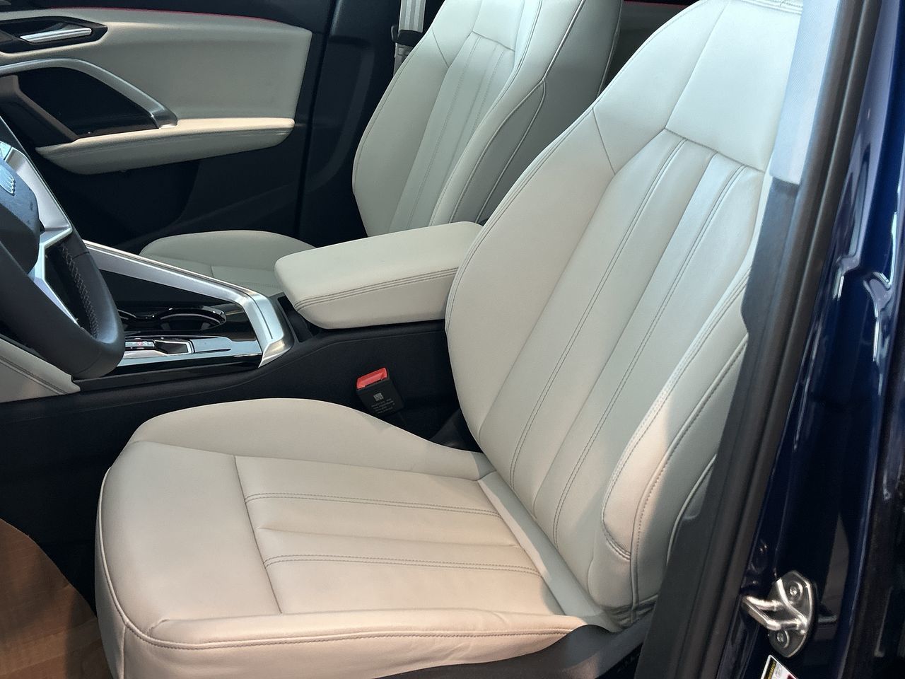 Audi Q5  2025 à Toronto, Ontario