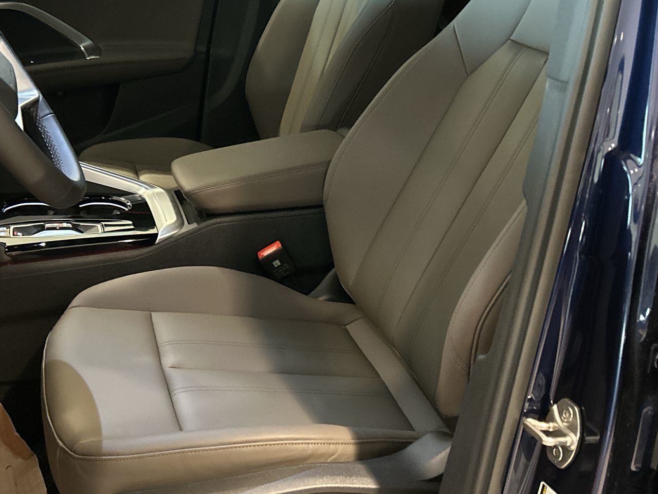 Audi Q5  2025 à Toronto, Ontario