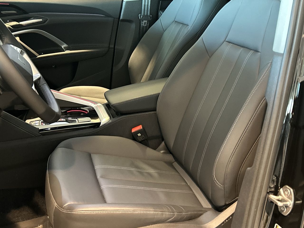 2025 Audi Q5 in Toronto, Ontario