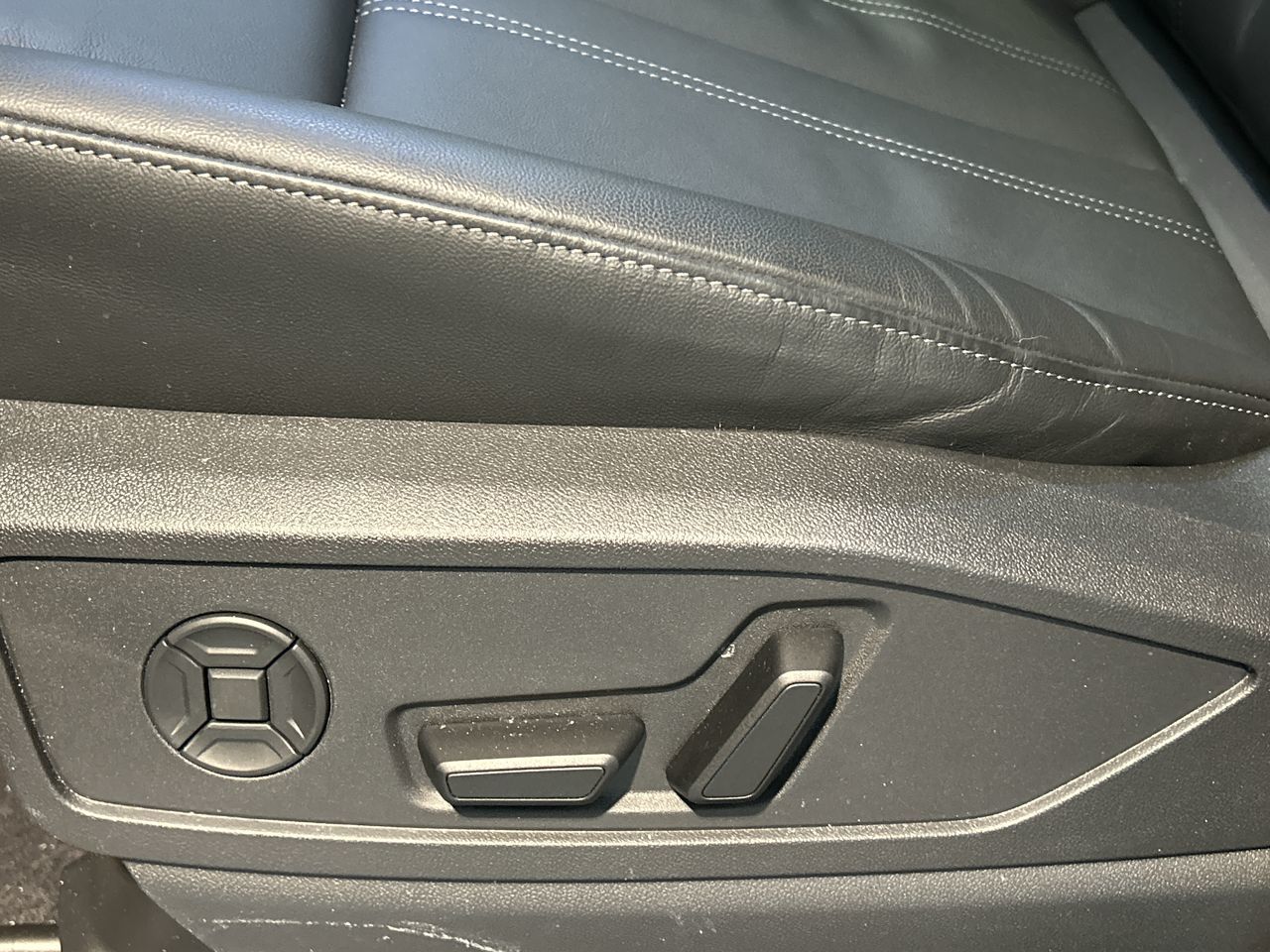 2025 Audi Q5 in Toronto, Ontario