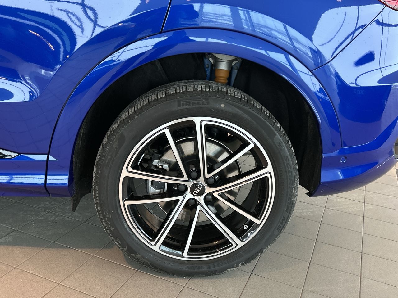 2025 Audi Q5 in Toronto, Ontario