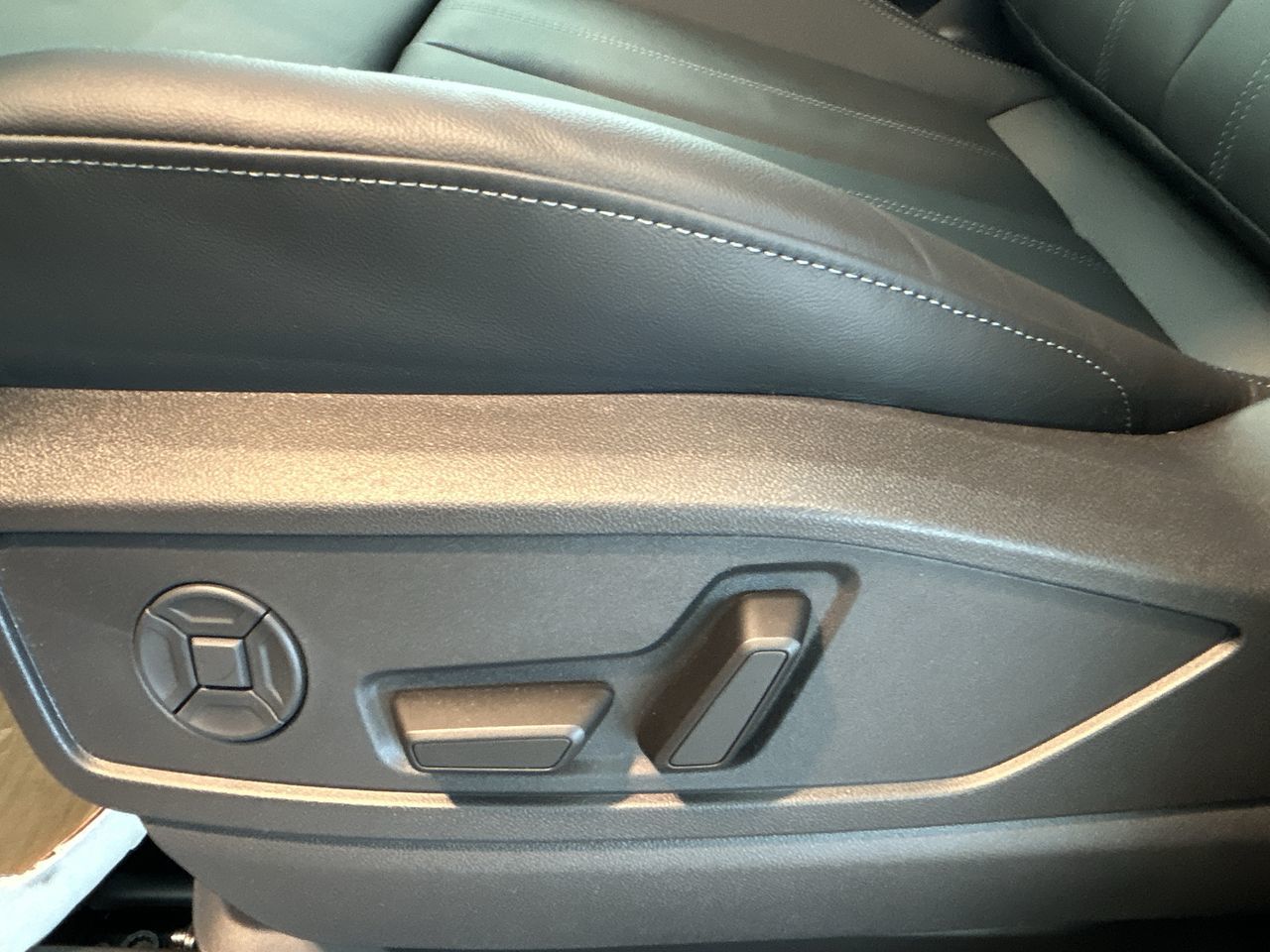 2025 Audi Q5 in Toronto, Ontario