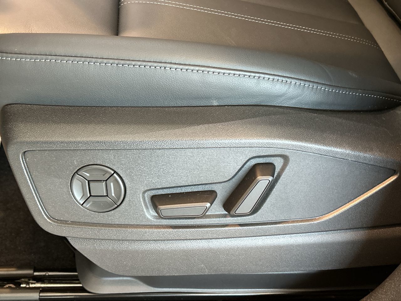 Audi Q5  2025 à Toronto, Ontario