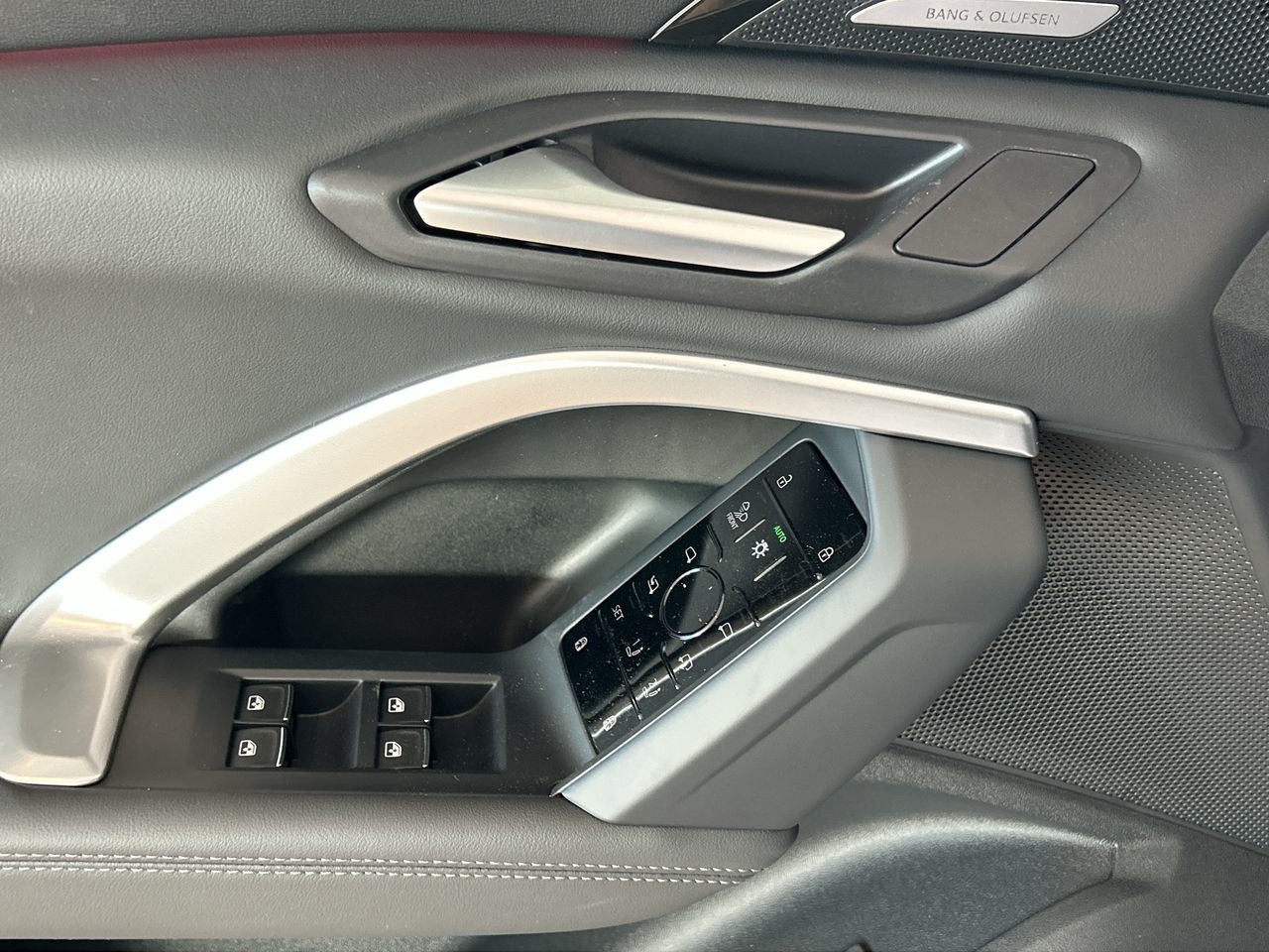 Audi Q5  2025 à Toronto, Ontario