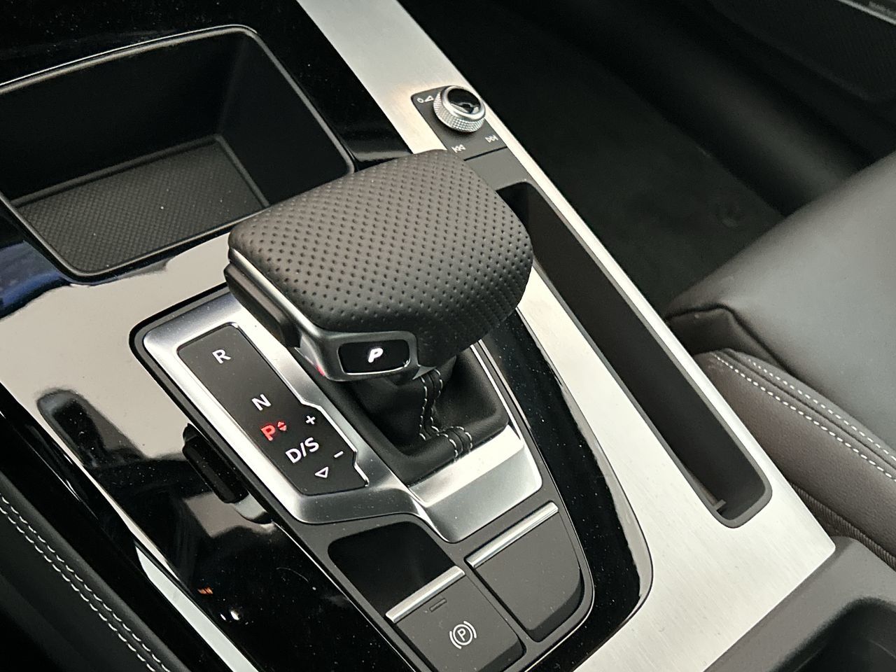 Audi Q5  2025 à Toronto, Ontario