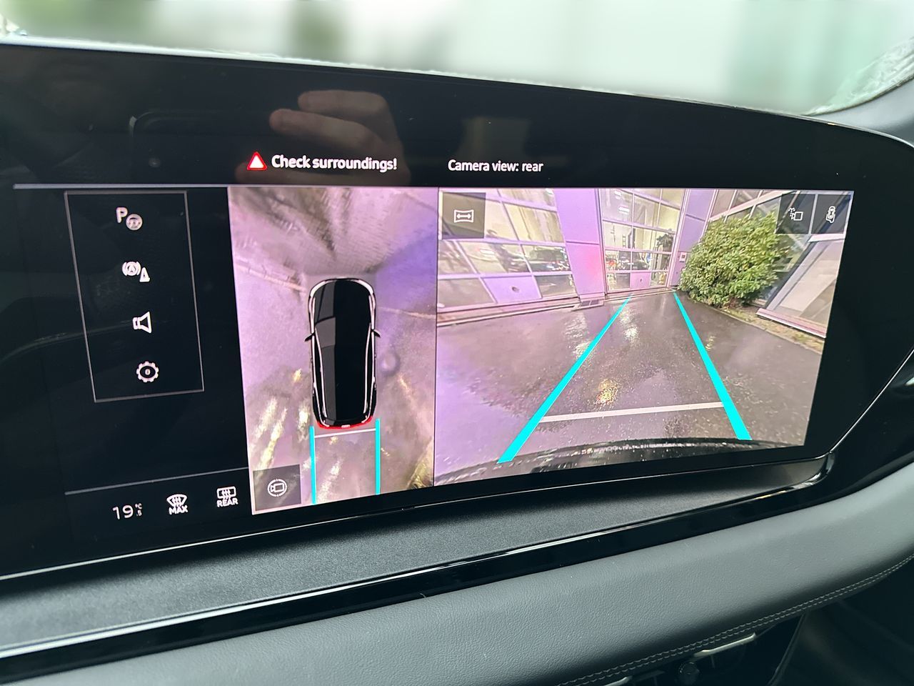 Audi Q6 e-tron  2025 à Toronto, Ontario