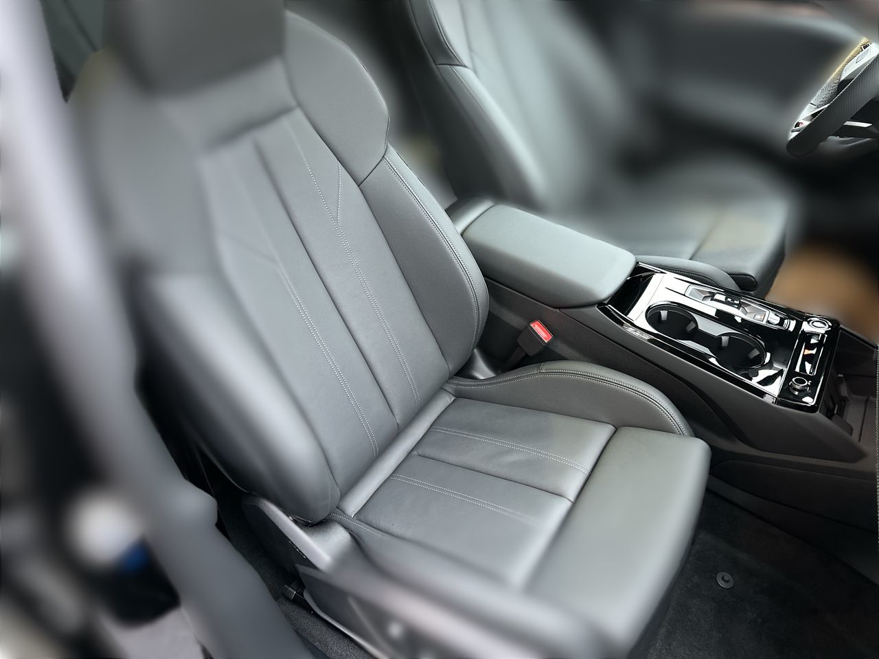 Audi Q6 e-tron  2025 à Toronto, Ontario