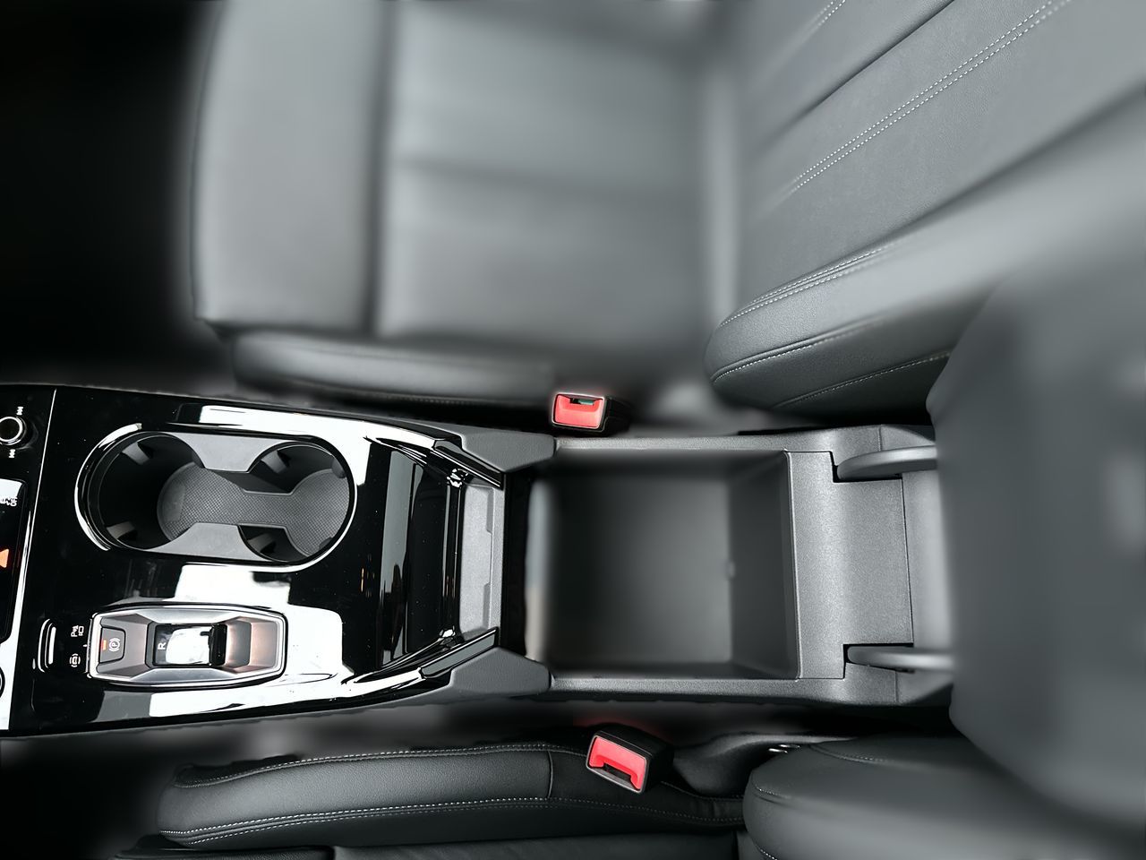 Audi Q6 e-tron  2025 à Toronto, Ontario