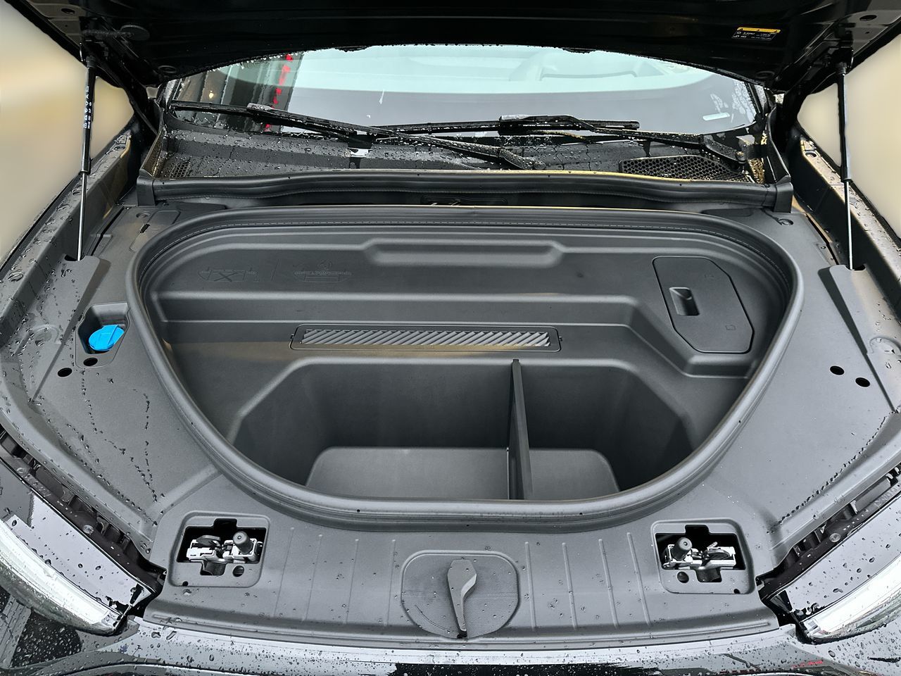 Audi Q6 e-tron  2025 à Toronto, Ontario