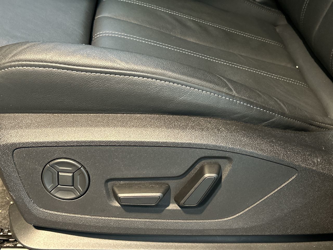 2025 Audi Q6 e-tron in Toronto, Ontario