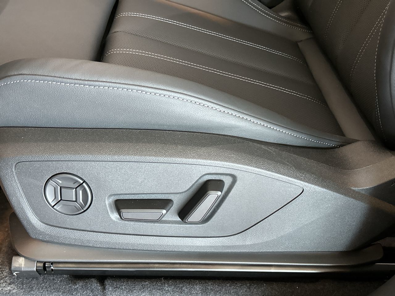 Audi Q6 e-tron  2027 à Toronto, Ontario