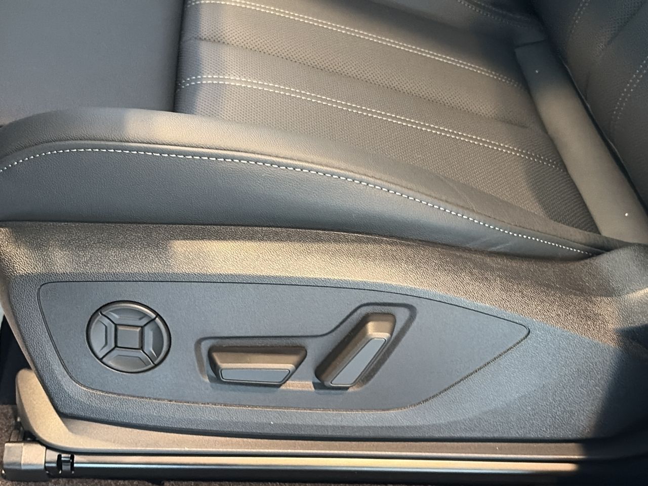 Audi Q6 e-tron  2027 à Toronto, Ontario