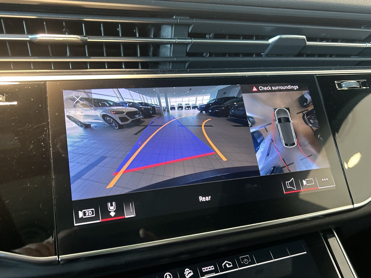 Audi Q8  2021 à Toronto, Ontario