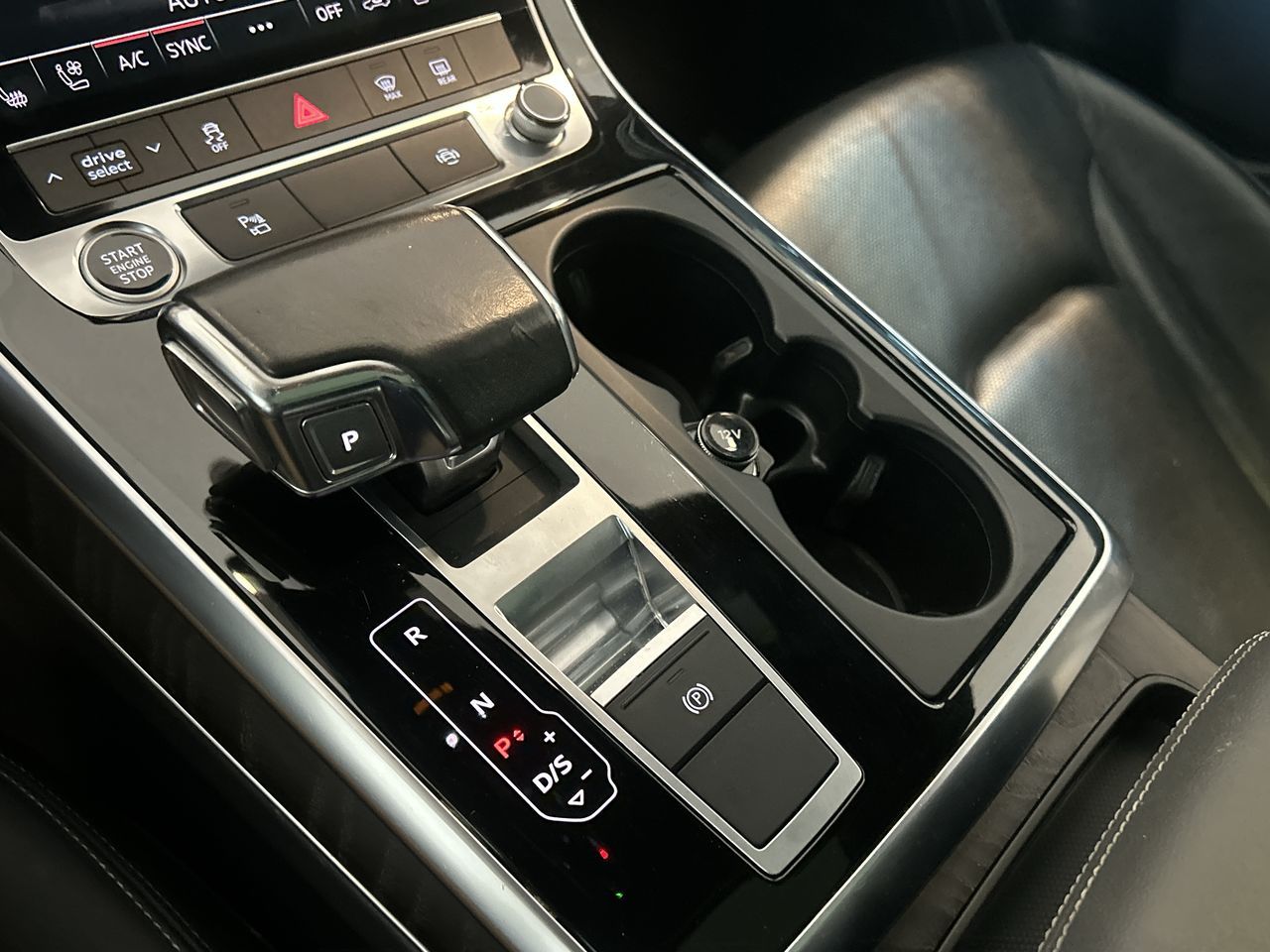 Audi Q8  2021 à Toronto, Ontario