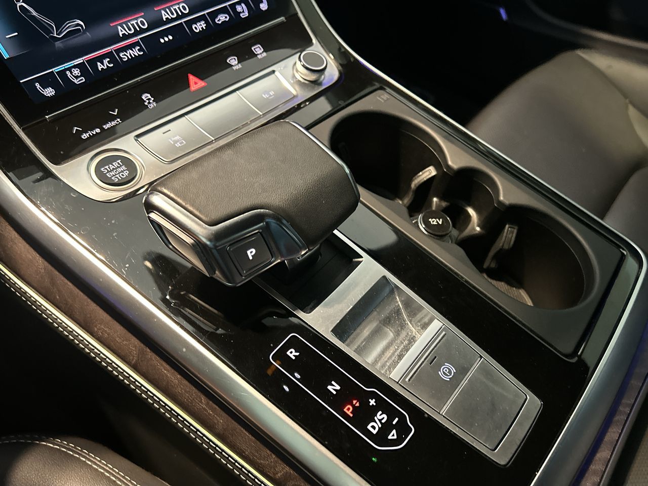 Audi Q8  2022 à Toronto, Ontario