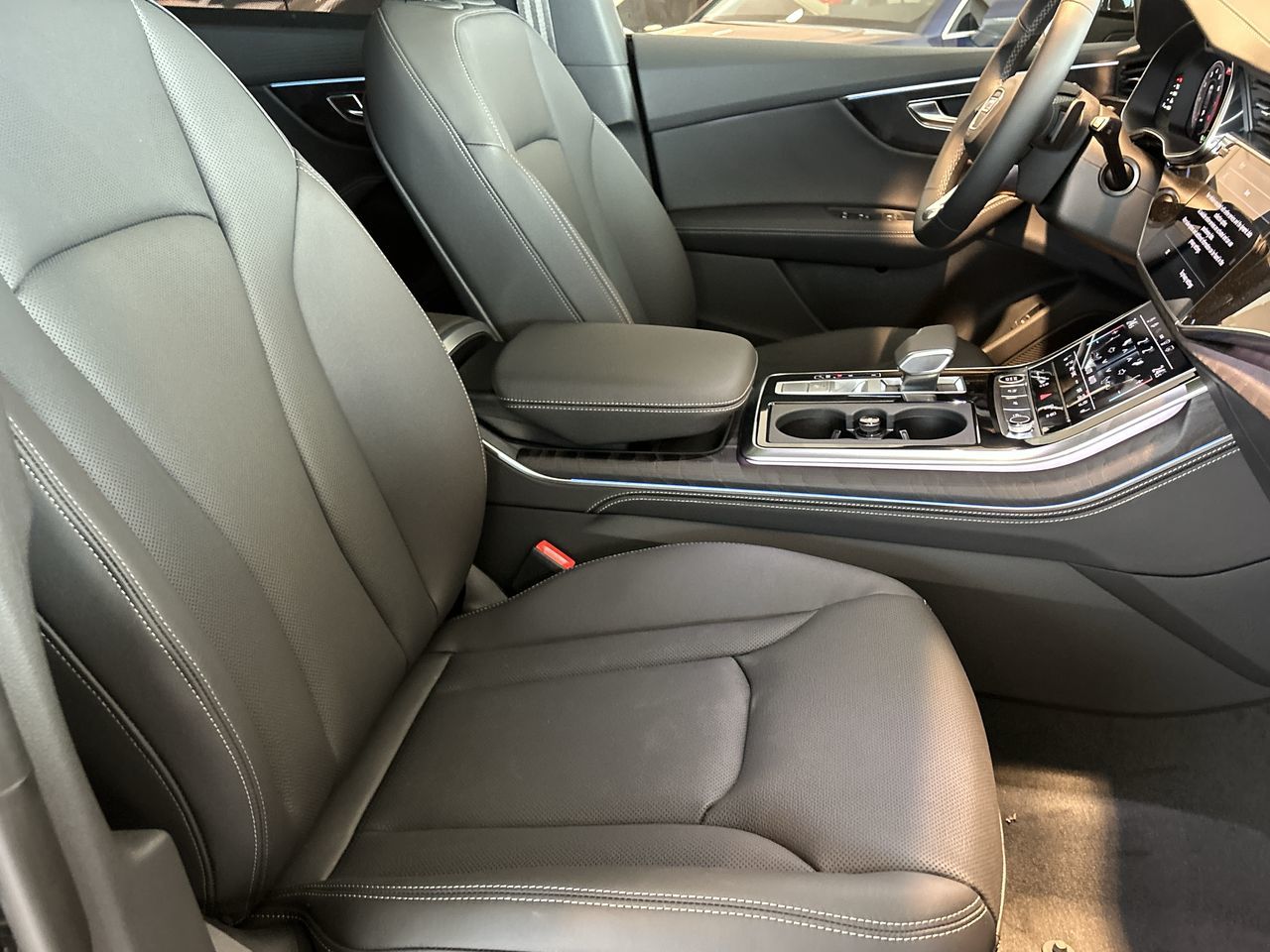 Audi Q8  2025 à Toronto, Ontario