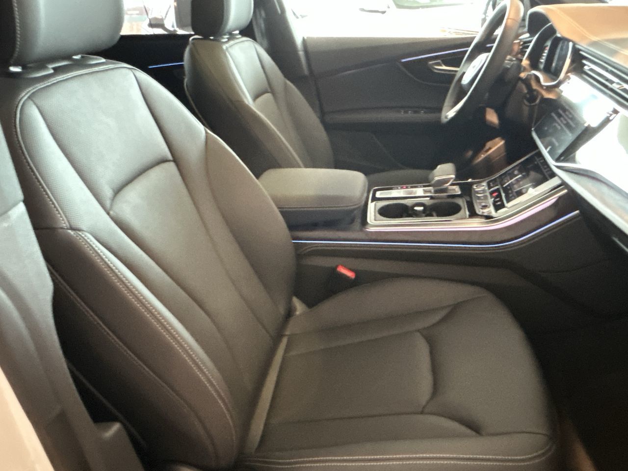 Audi Q8  2025 à Toronto, Ontario