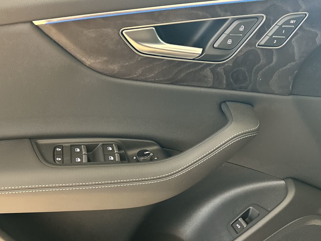 Audi Q8  2025 à Toronto, Ontario