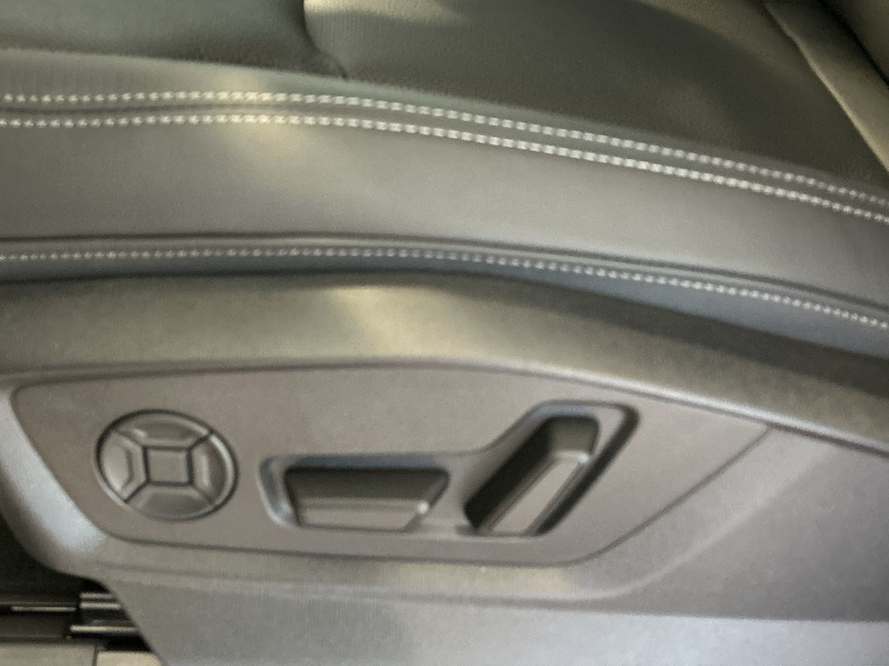 2025 Audi Q8 in Toronto, Ontario