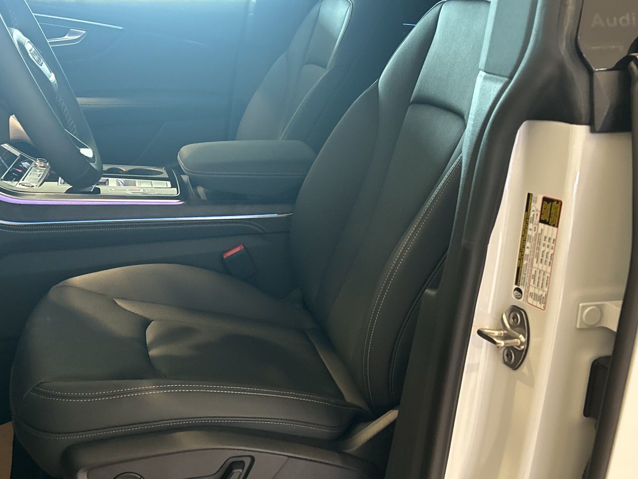 2025 Audi Q8 in Toronto, Ontario