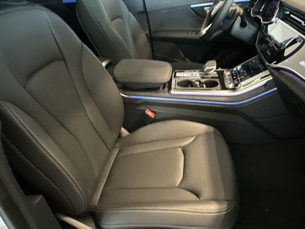 2025 Audi Q8 in Toronto, Ontario