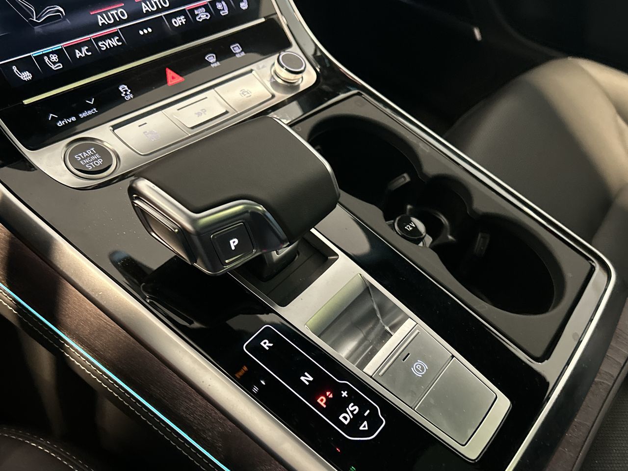 2025 Audi Q8 in Toronto, Ontario