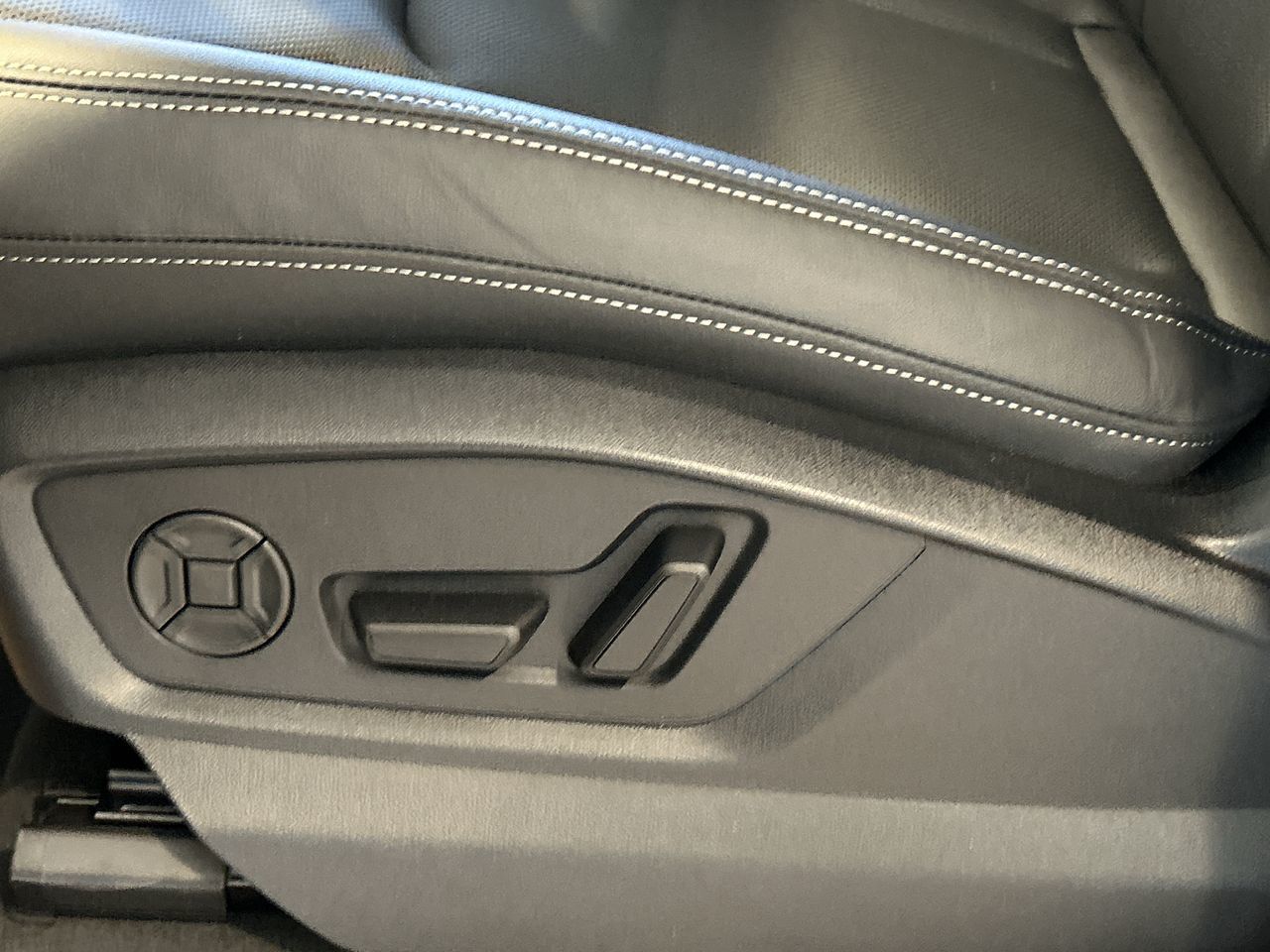 Audi Q8  2025 à Toronto, Ontario