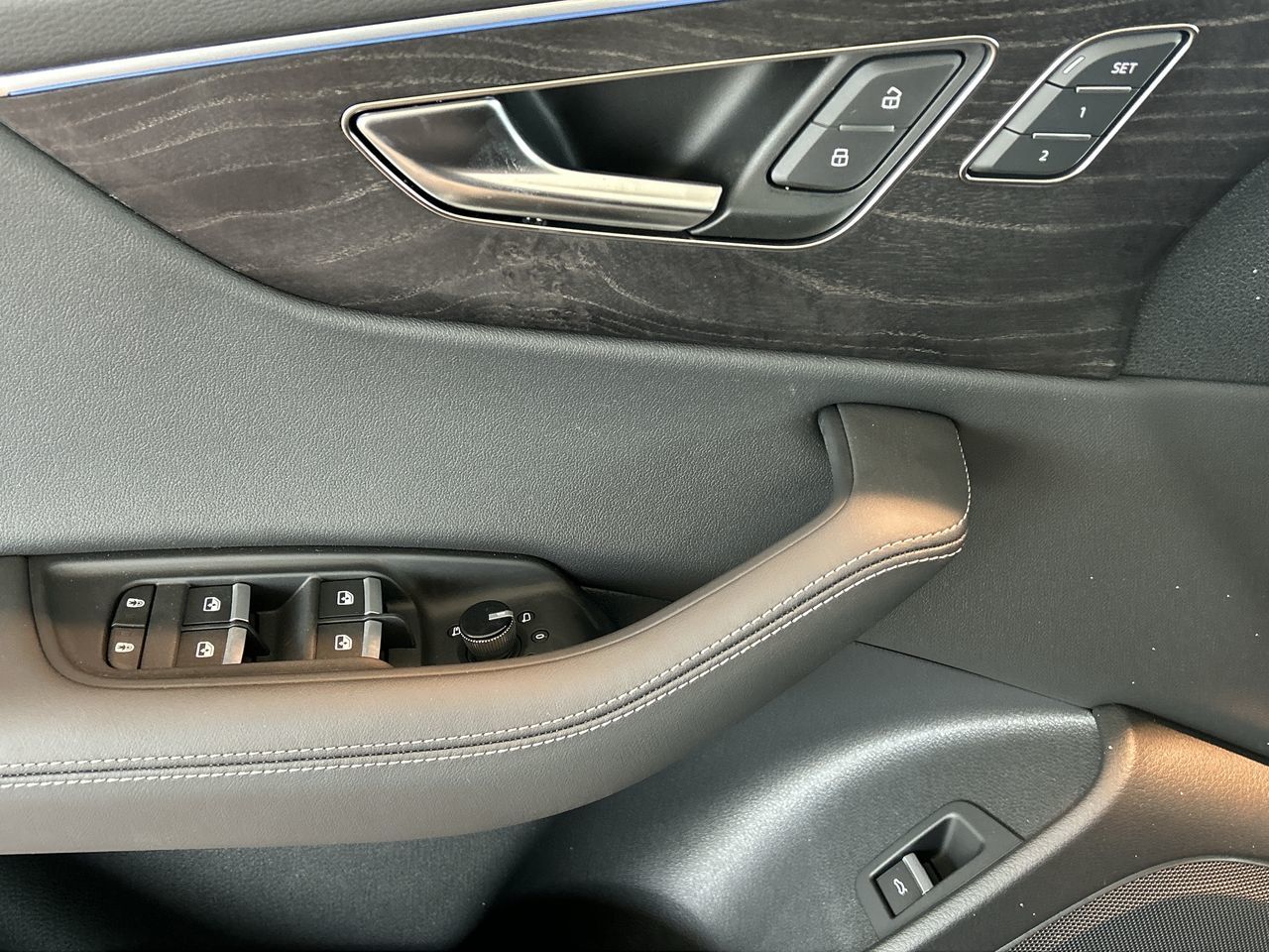 2025 Audi Q8 in Toronto, Ontario