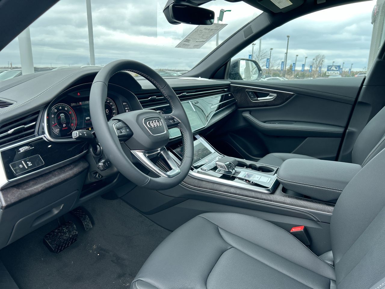 2025 Audi Q8 in Toronto, Ontario