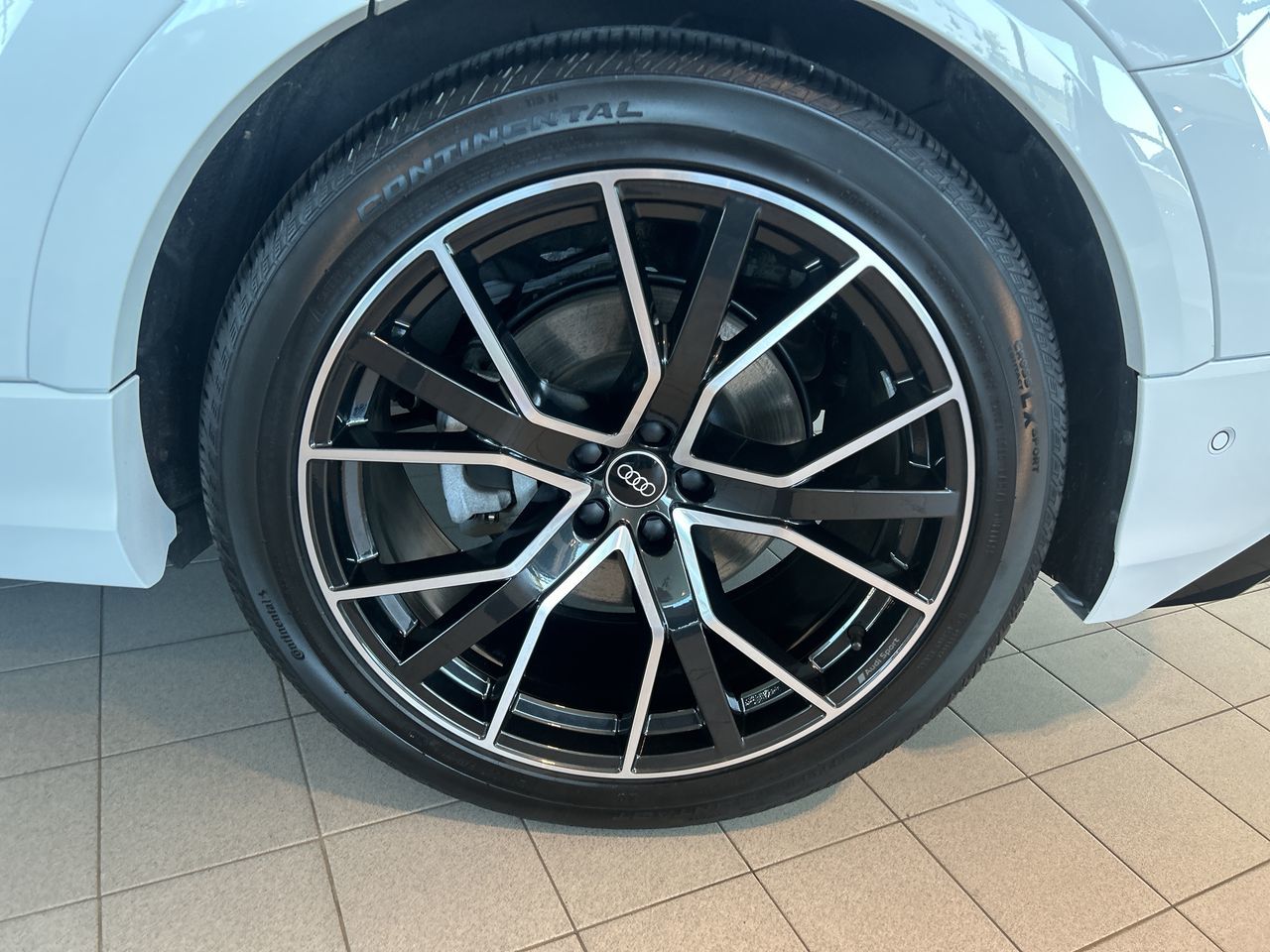 Audi Q8  2025 à Toronto, Ontario