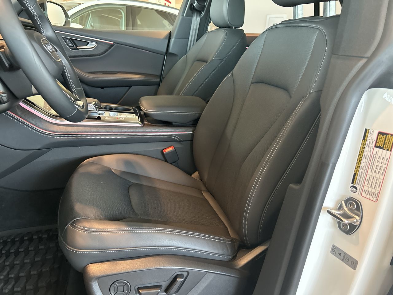 Audi Q8  2025 à Toronto, Ontario