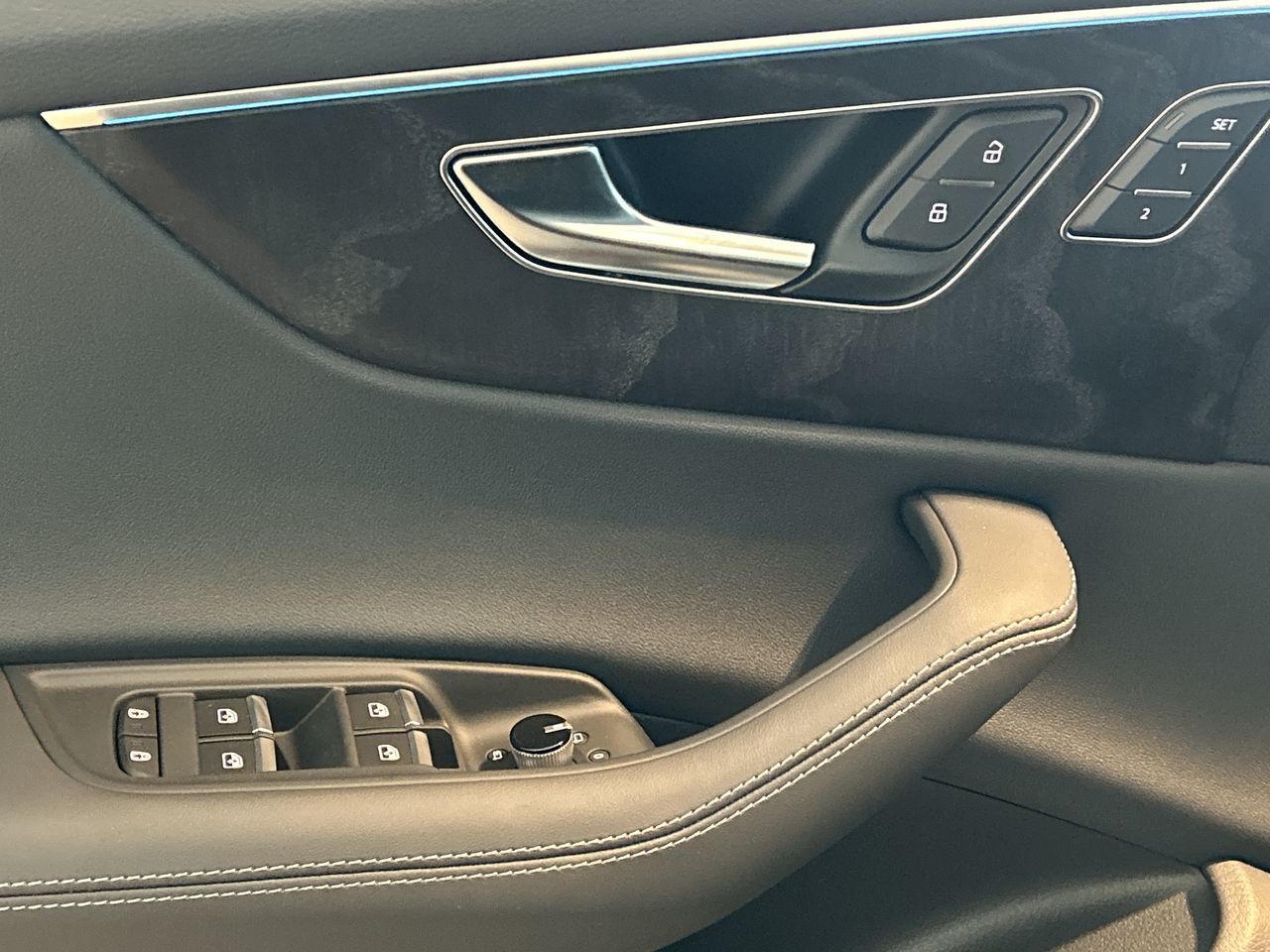 2025 Audi Q8 in Toronto, Ontario