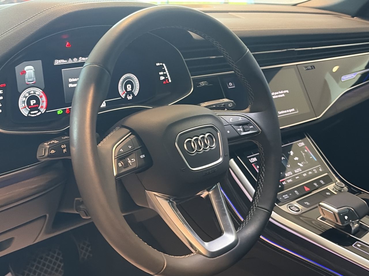 2025 Audi Q8 in Toronto, Ontario