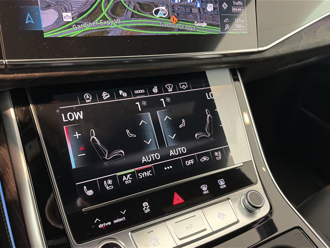 Audi Q8  2027 à Toronto, Ontario