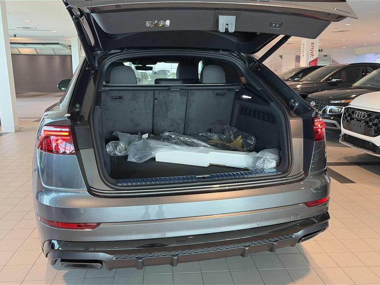 Audi Q8  2027 à Toronto, Ontario