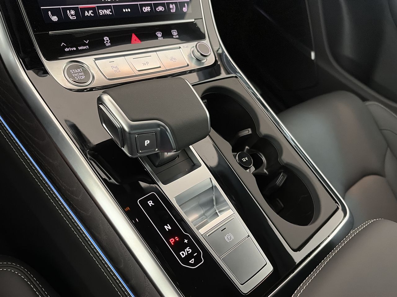 Audi Q8  2027 à Toronto, Ontario