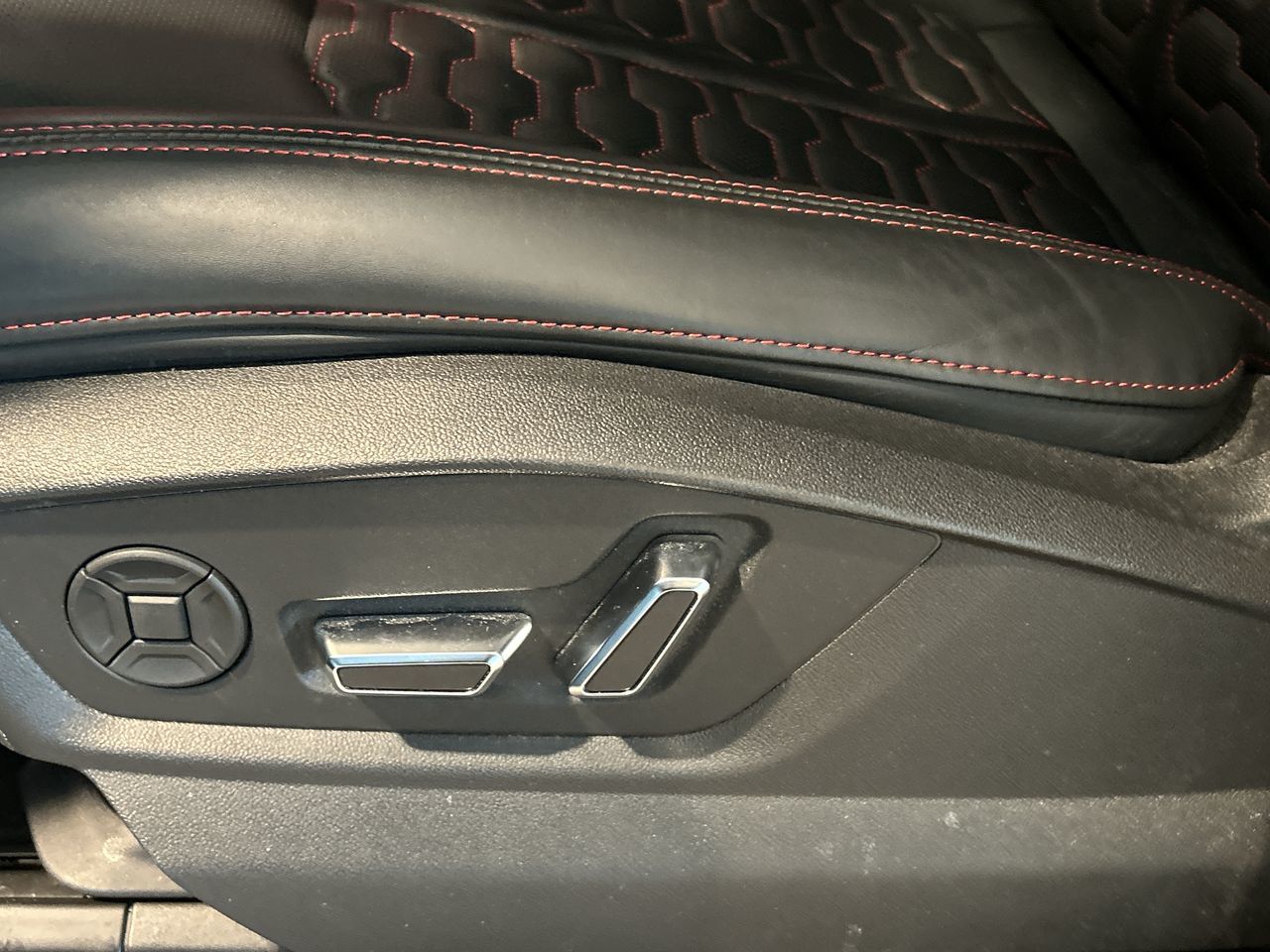 2021 Audi RS Q8 in Toronto, Ontario