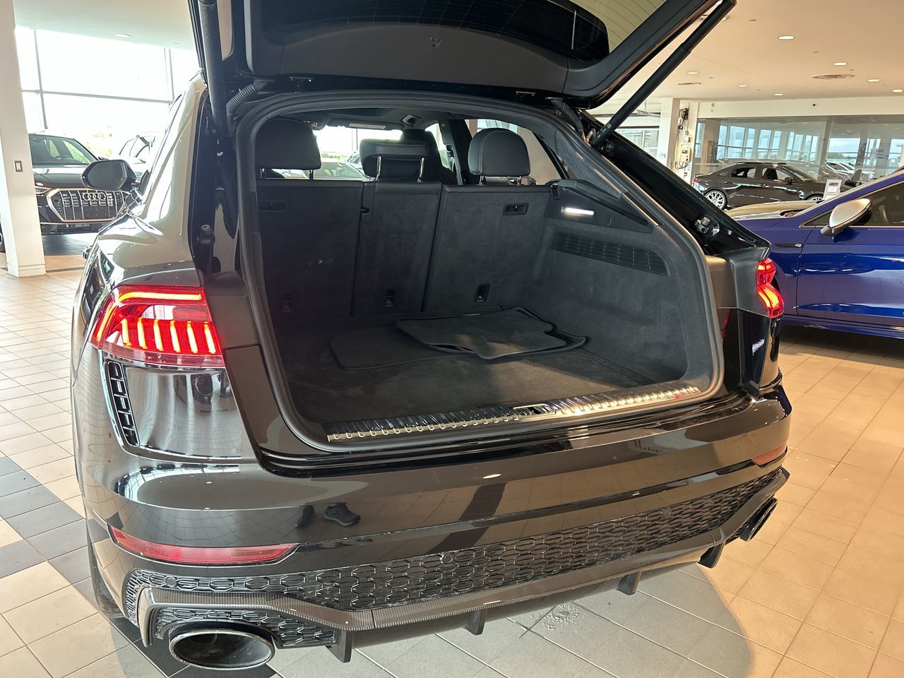 2023 Audi RS Q8 in Toronto, Ontario