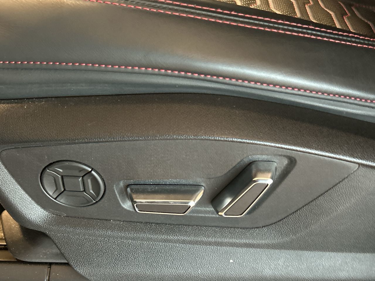 2023 Audi RS Q8 in Toronto, Ontario