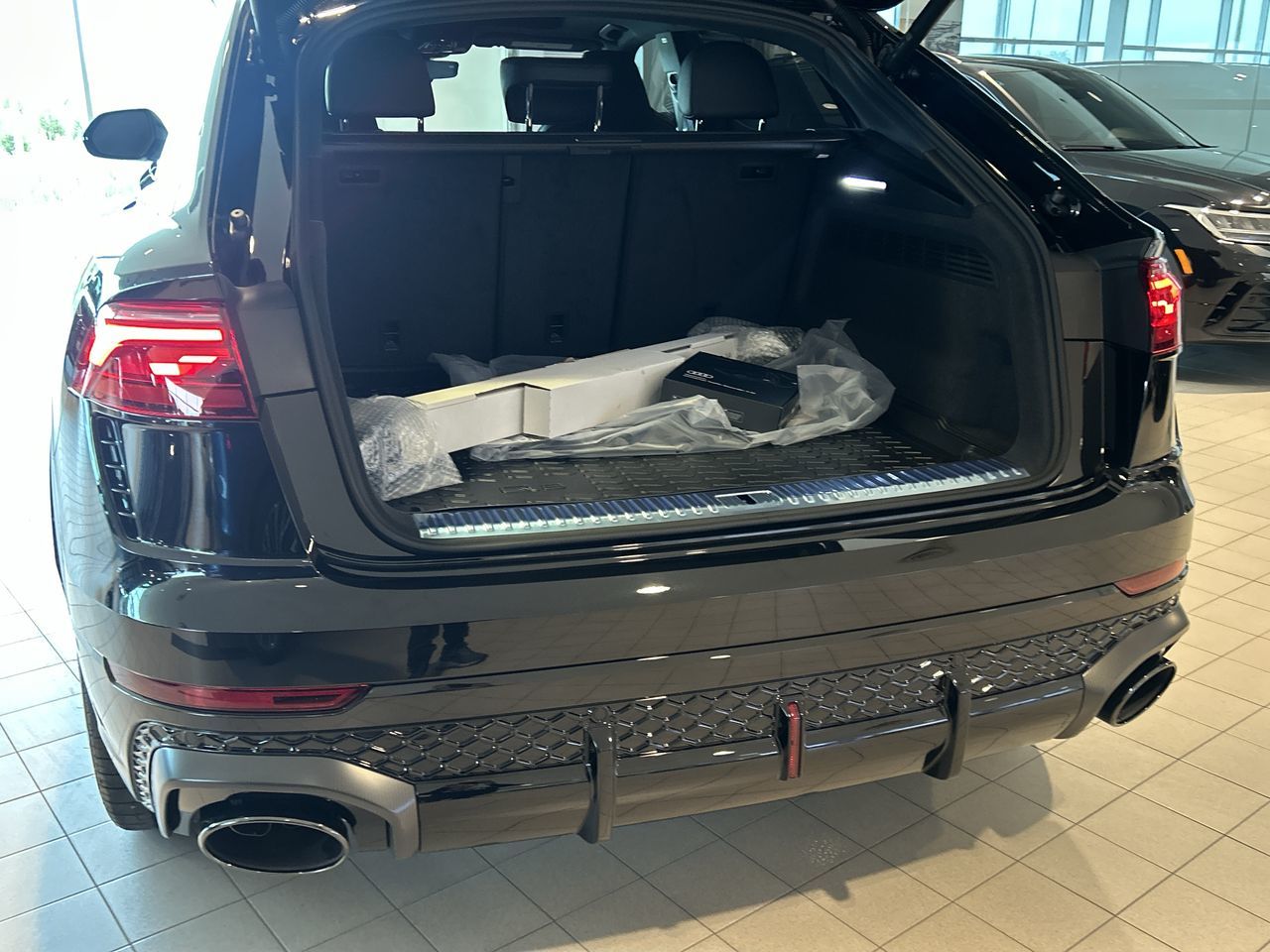 2025 Audi RS Q8 in Toronto, Ontario