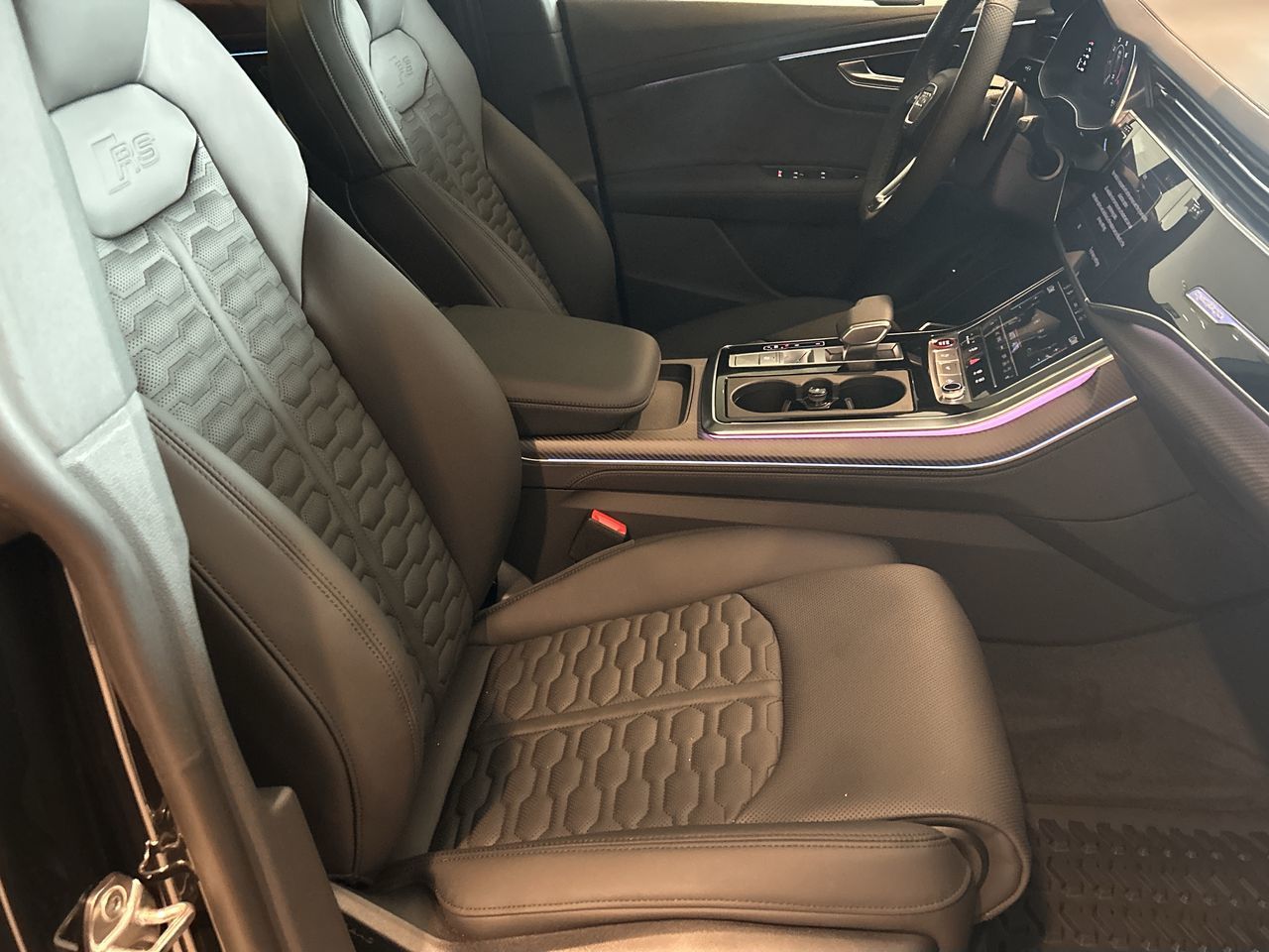 2025 Audi RS Q8 in Toronto, Ontario