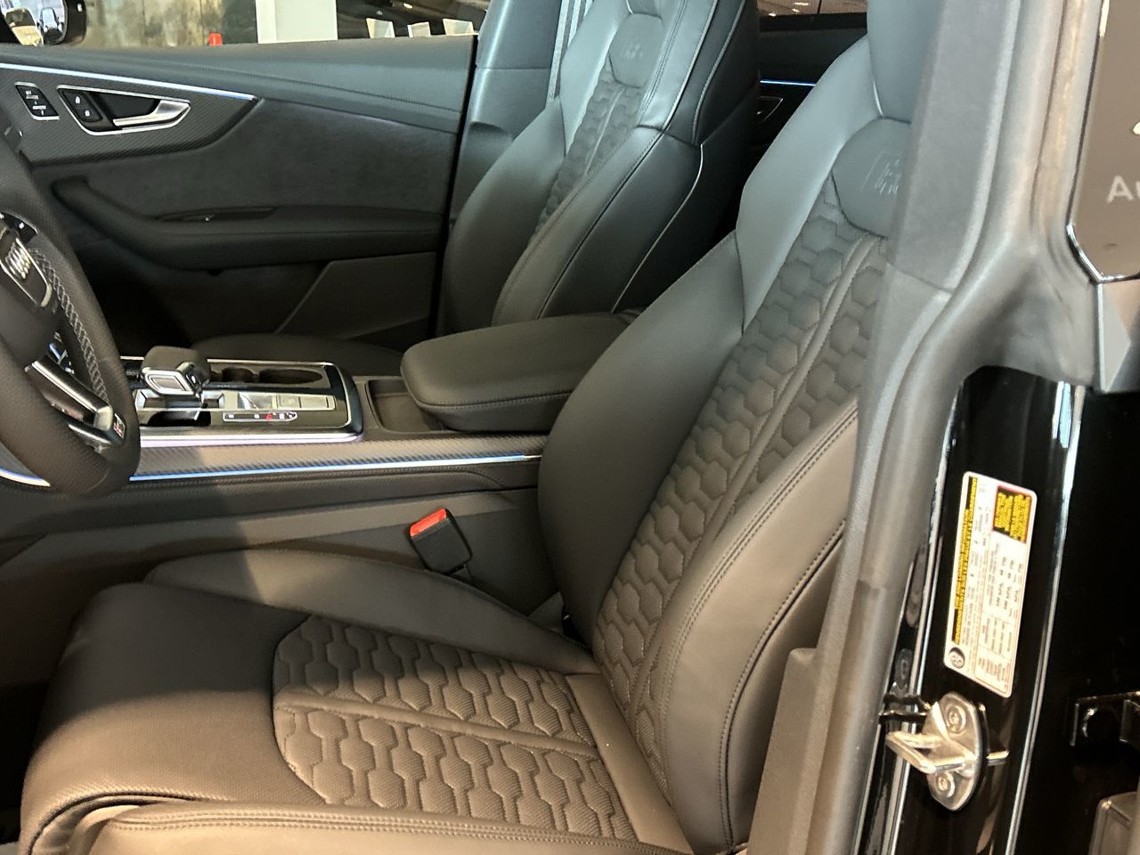 2025 Audi RS Q8 in Toronto, Ontario