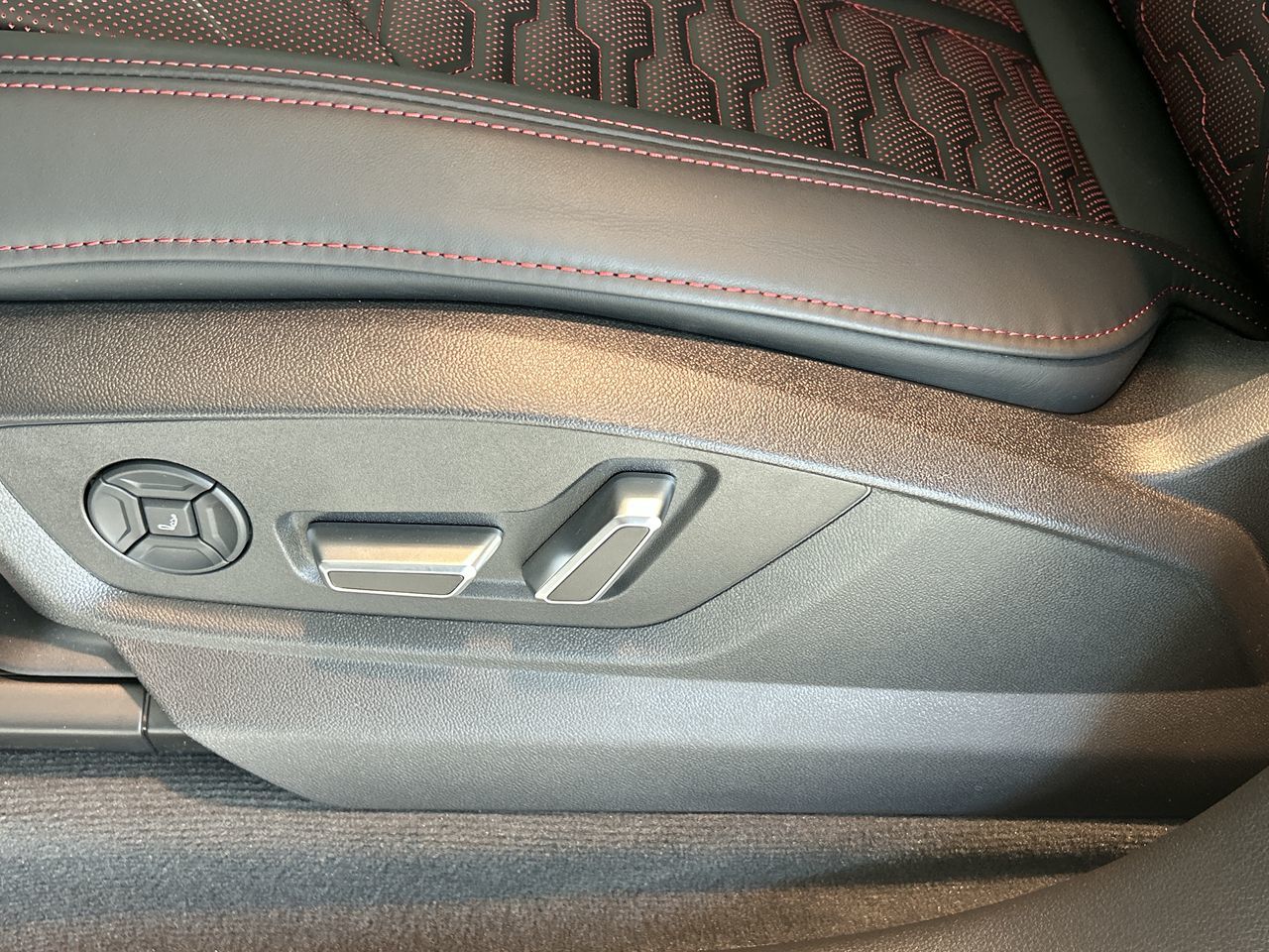 2026 Audi RS Q8 in Toronto, Ontario