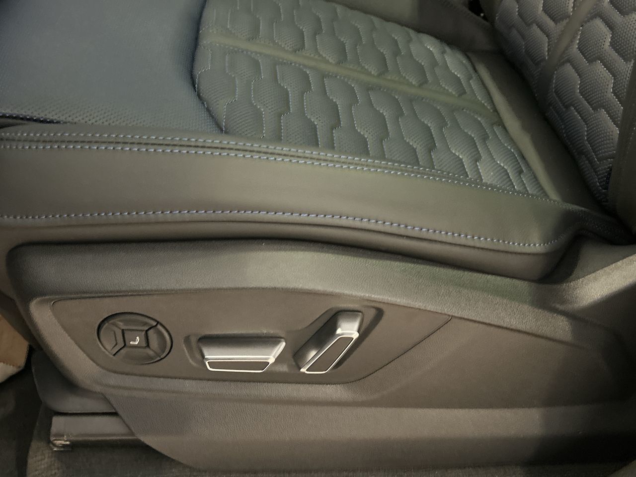 Audi RS Q8  2026 à Toronto, Ontario