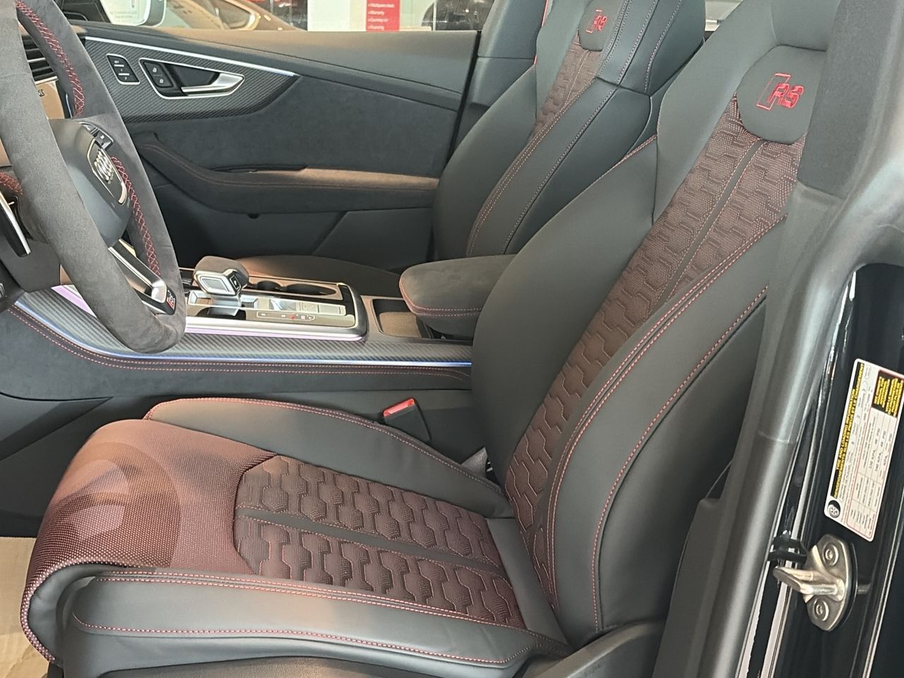 Audi RS Q8  2027 à Toronto, Ontario