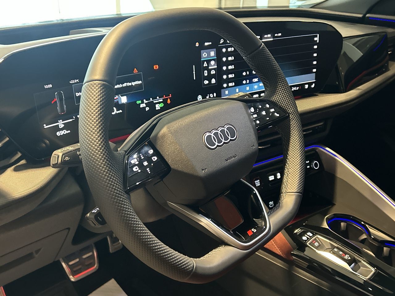 2025 Audi SQ5 in Toronto, Ontario