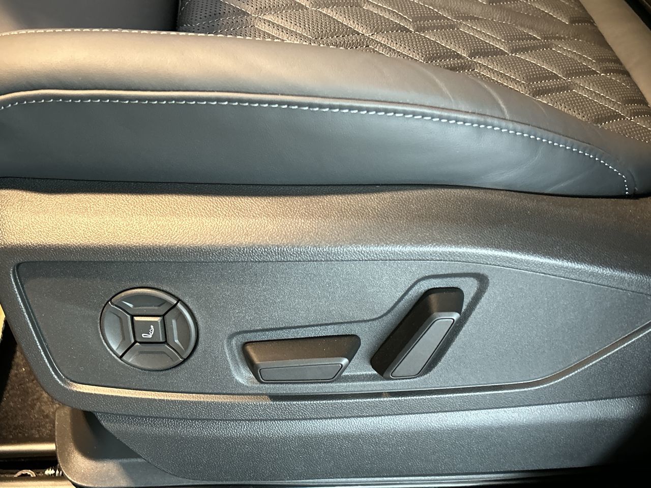 Audi SQ5  2025 à Toronto, Ontario