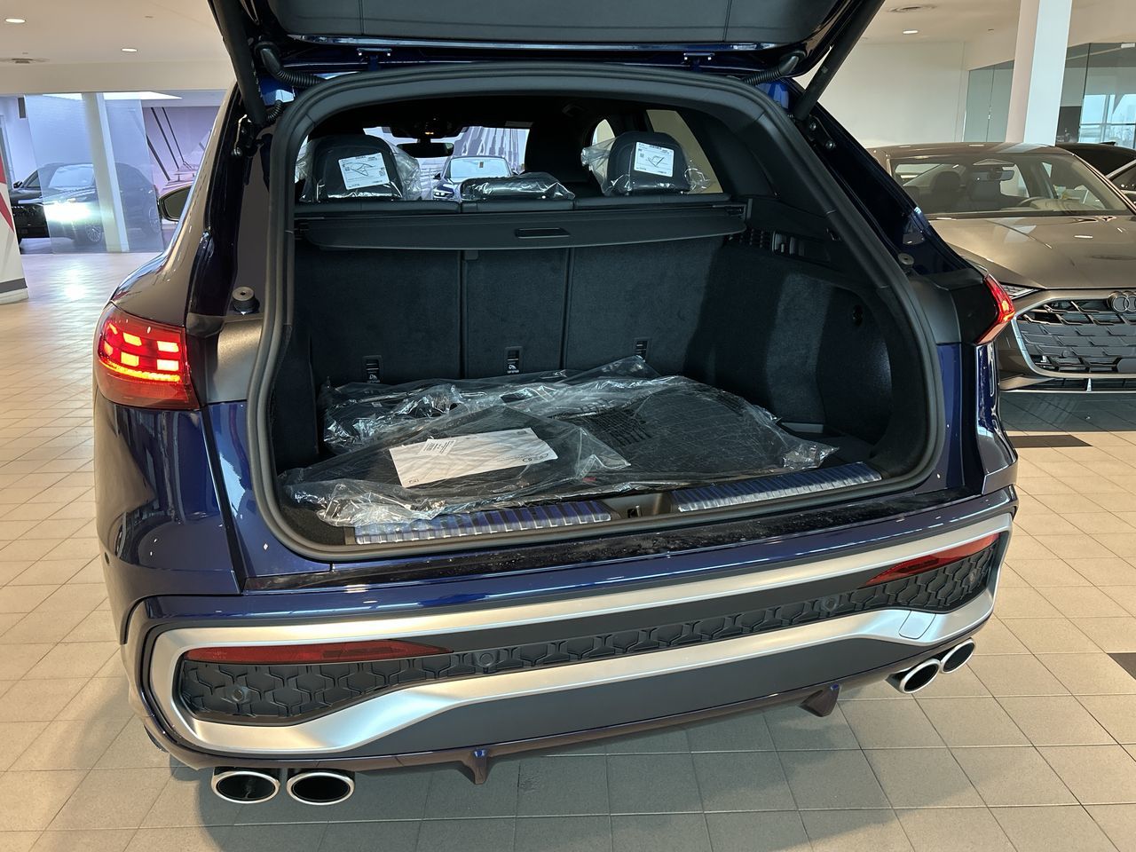 Audi SQ5  2026 à Toronto, Ontario